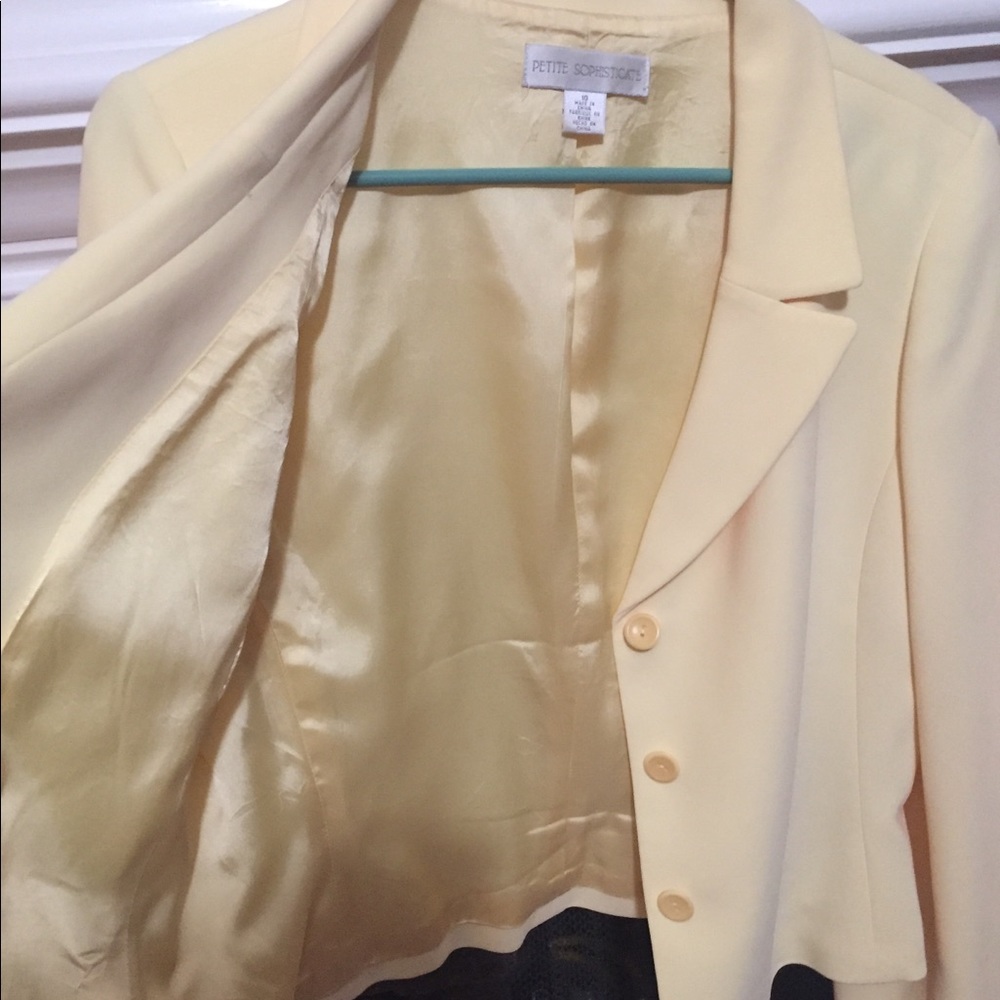 Yellow blazer - Picture 3 of 4